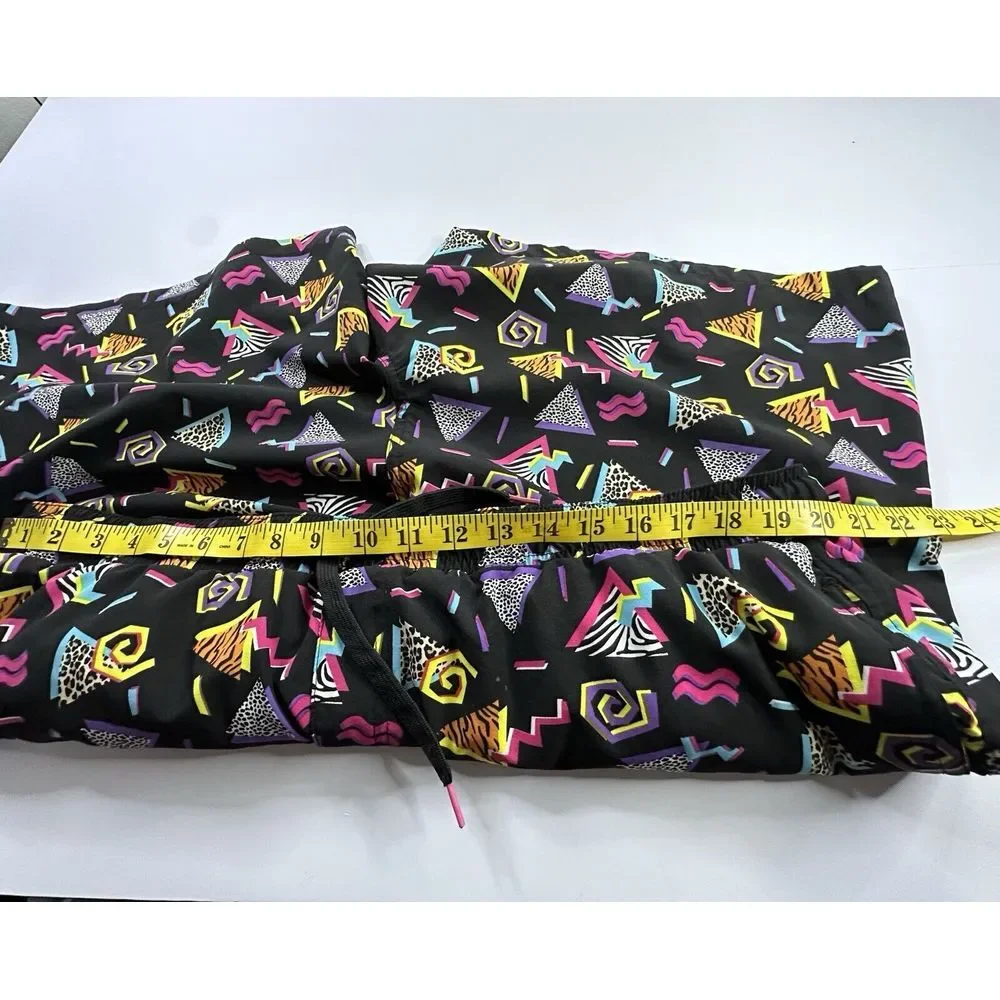 Surf Society 90's Geometric Style Swim Shorts Mens Large*‎